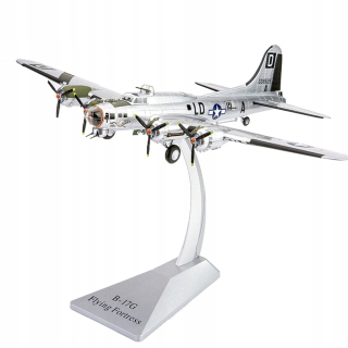Stavebnica modelu bombardéra v mierke 1:72