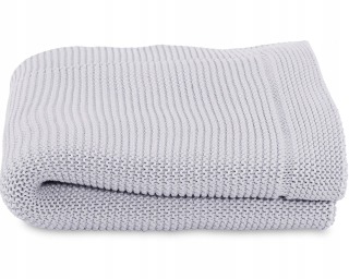 Prikrývka Chicco 70 x 90 cm odtiene šedej a striebra