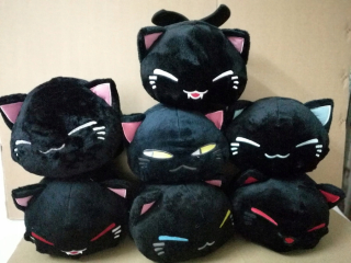 Karikatúra Nemuneko Cat Figures upíra a anjela