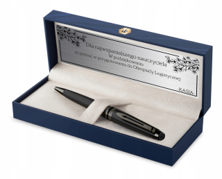 Waterman Expert Metallic Black Pen.