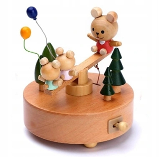 Drevená hudobná skrinka Teddy Bear Swing Gift Beech