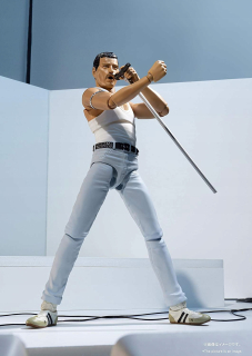 Freddie Mercury Live Figurine
