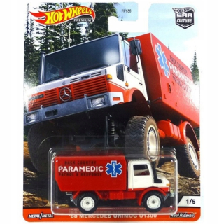 Autíčko pre deti - Hot Wheels Premium Car Culture Ambulance '88 Mercedes Unimog U1300 1/5