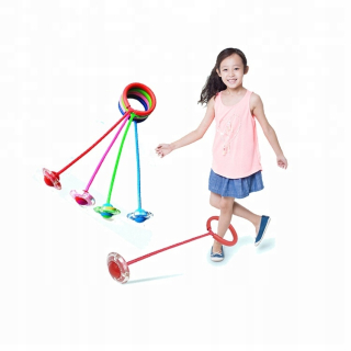 Hula hop na nohe vedil lano preskočenie pre deti žiariace