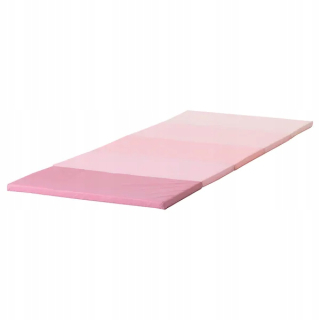 Ikea plufsig gymnastická podložka zostavená na cvičenie