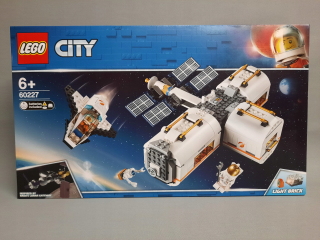 Lego City 60227 vesmírna stanica na mesiaci