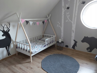 Posteľ tipi pre dieťa 200x90 maľované scandi