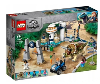 LEGO JURASSIC World Triceratops Attack 75937