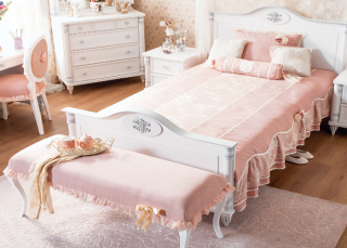 Biela posteľ pre dievčatá.Princezná PRINCESS