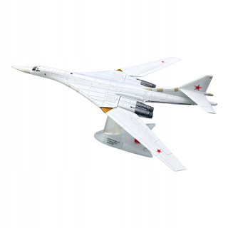 Model bojového lietadla na stupnici 1/200