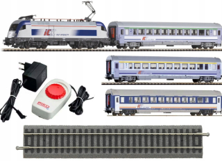 Osobný vlak PKP Intercity Husarz Piko 97931