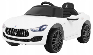 Maserati Ghibli Biały vozidlo