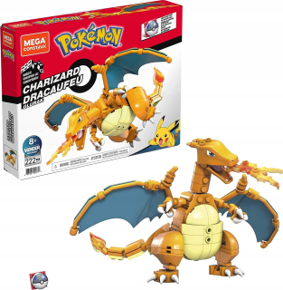 Pokémon Charizard blokuje mega konštrukciu figuríny
