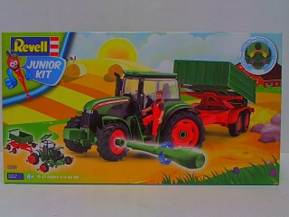 REVELL Junior kit Traktor s prívesom 00817