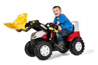 Rolltoys Farmtrac Tractor s lyžičkou pre pedály Steyra