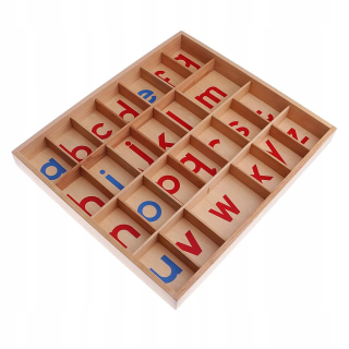 Pohyblivá škatuľka pre A-Z + zavesené korálky