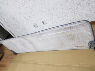 Bezpečnosť 1. bariéra 150 cm automatické zatvorenie