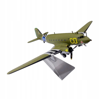 Stupnica 1: 100 WWII US C47 Transport Fighter Model