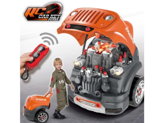 Mechanik nastavený automobilový motor